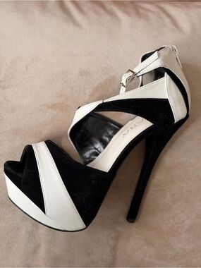 Liliana Black and White Strappy Platform Stiletto Heels